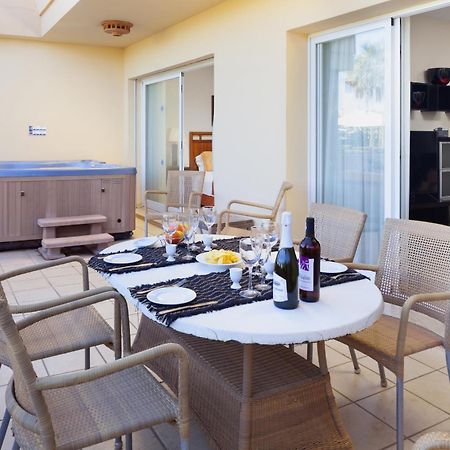 Malibu Mansions By The Beach By Alfresco Stays El Faro Buitenkant foto