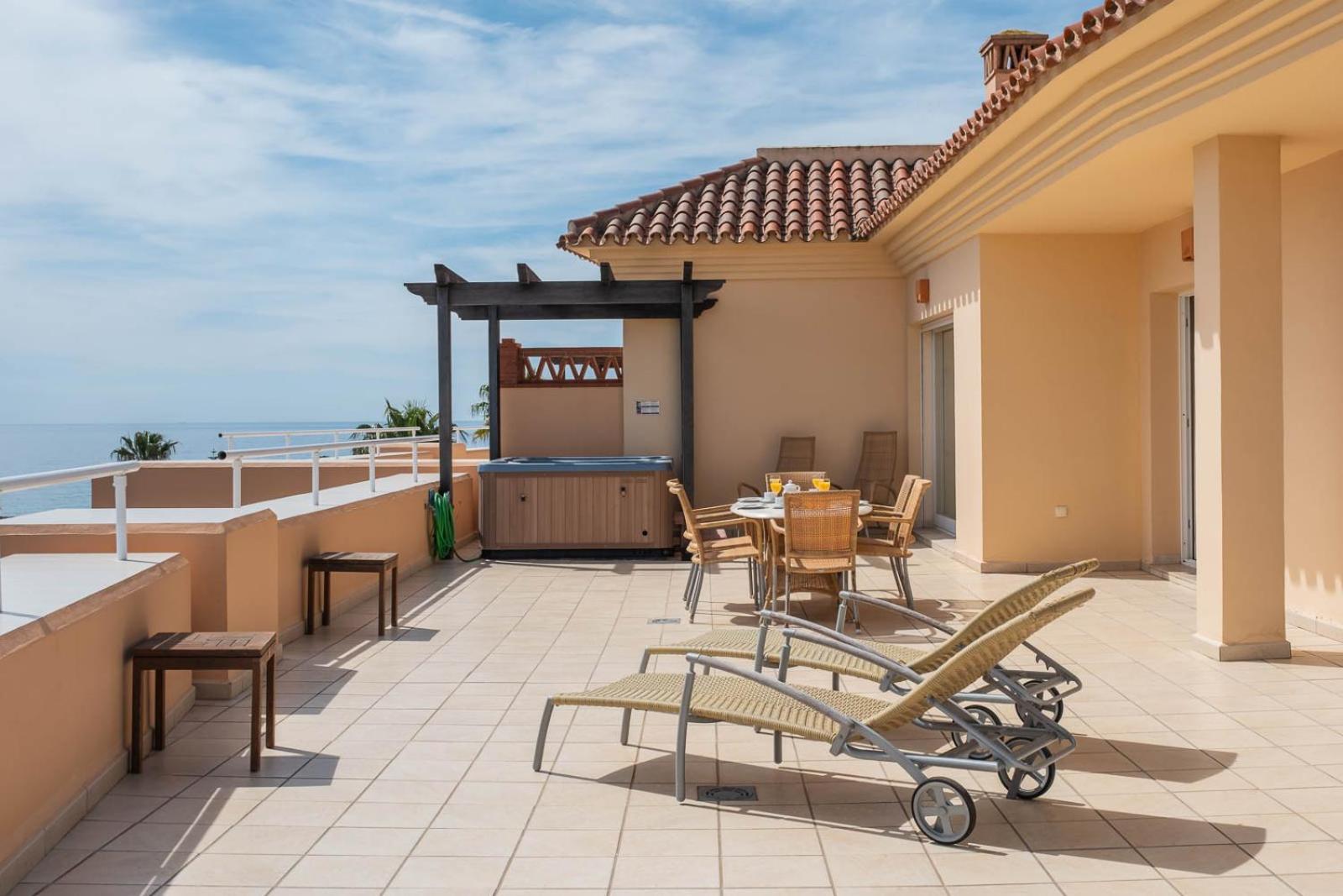 Malibu Mansions By The Beach By Alfresco Stays El Faro Buitenkant foto